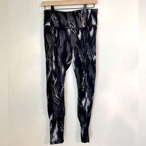 Patterned Leggings with pockets - all in motion
